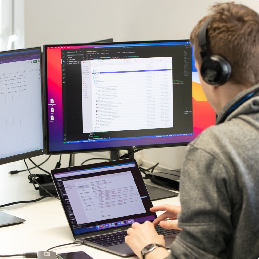 Software QA engineer getting ready to deliver performance testing services.